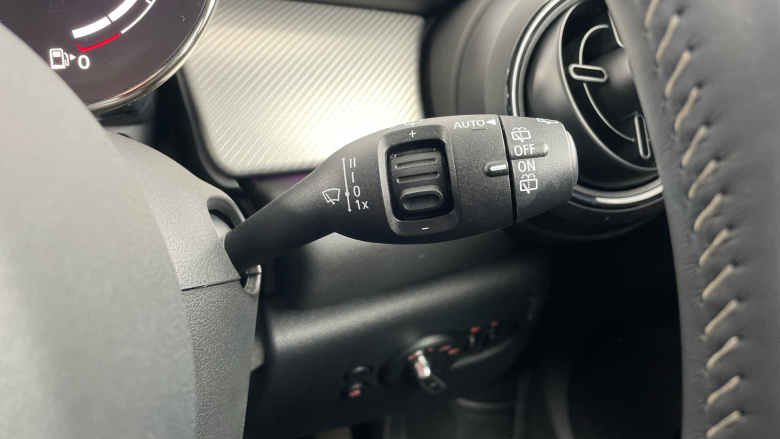 MINI Hatchback 2.0 Cooper S Exclusive 3dr Auto Petrol Hatchback